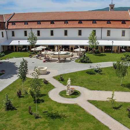 Hotel Medieval Alba Iulia Exteriör bild