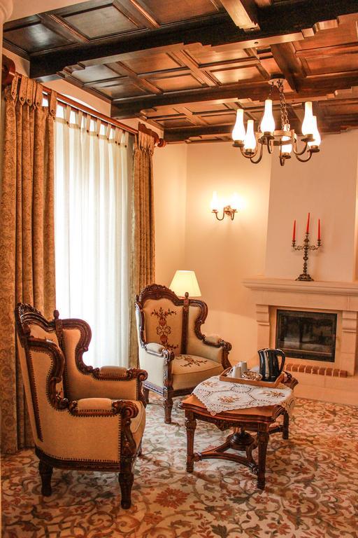 Hotel Medieval Alba Iulia Rum bild